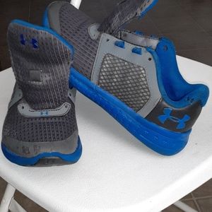 Used Under Armour kids shoes